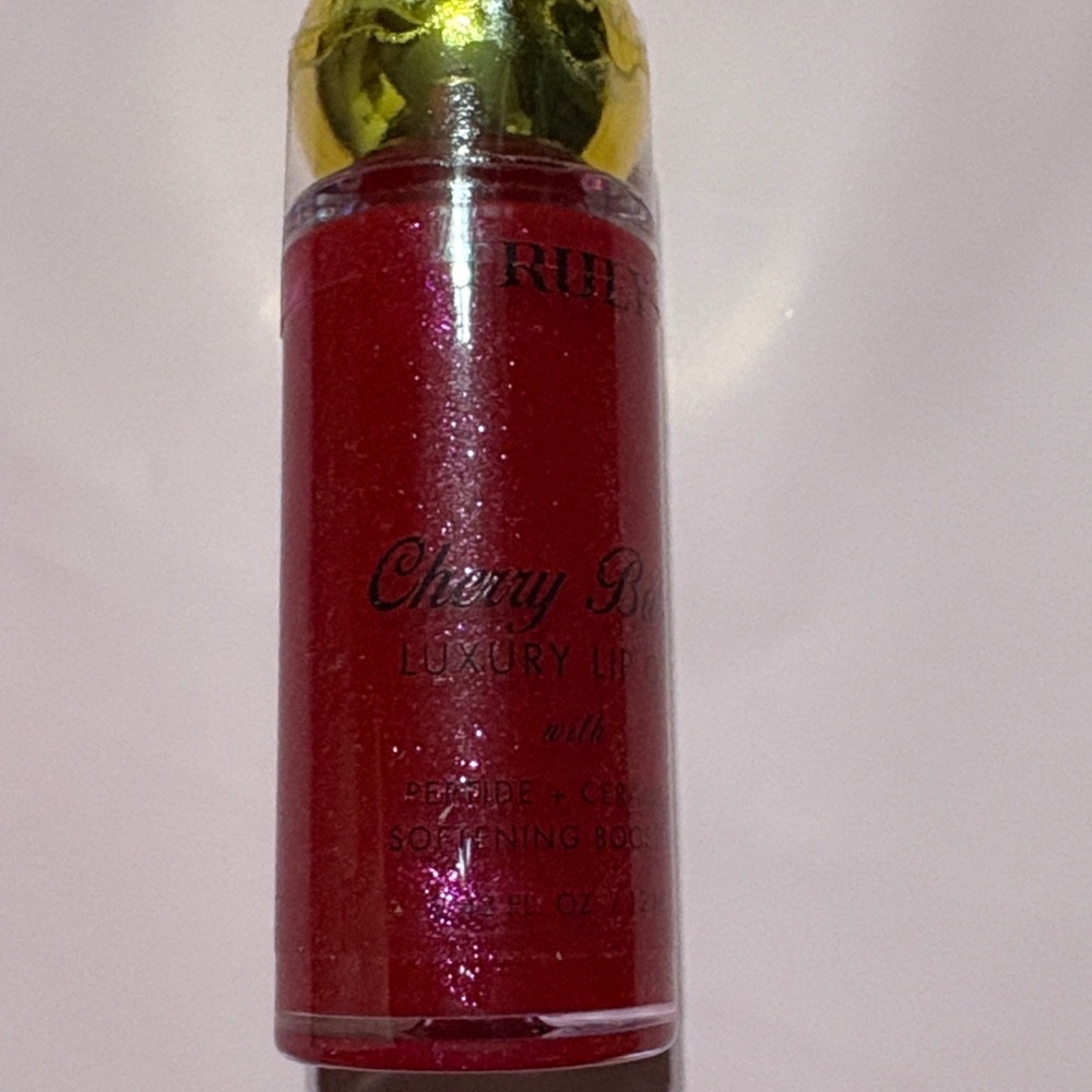 NEW SEALED Truly cherry baby luxury lip oil NEW